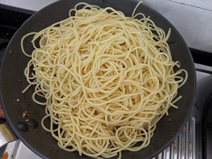Step by Step Recipe to Make Chilli Garlic Noodles