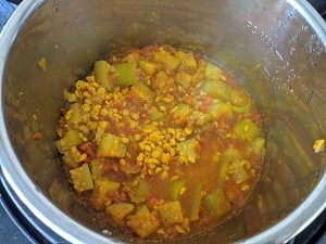 lauki chana dal cooked in instant pot
