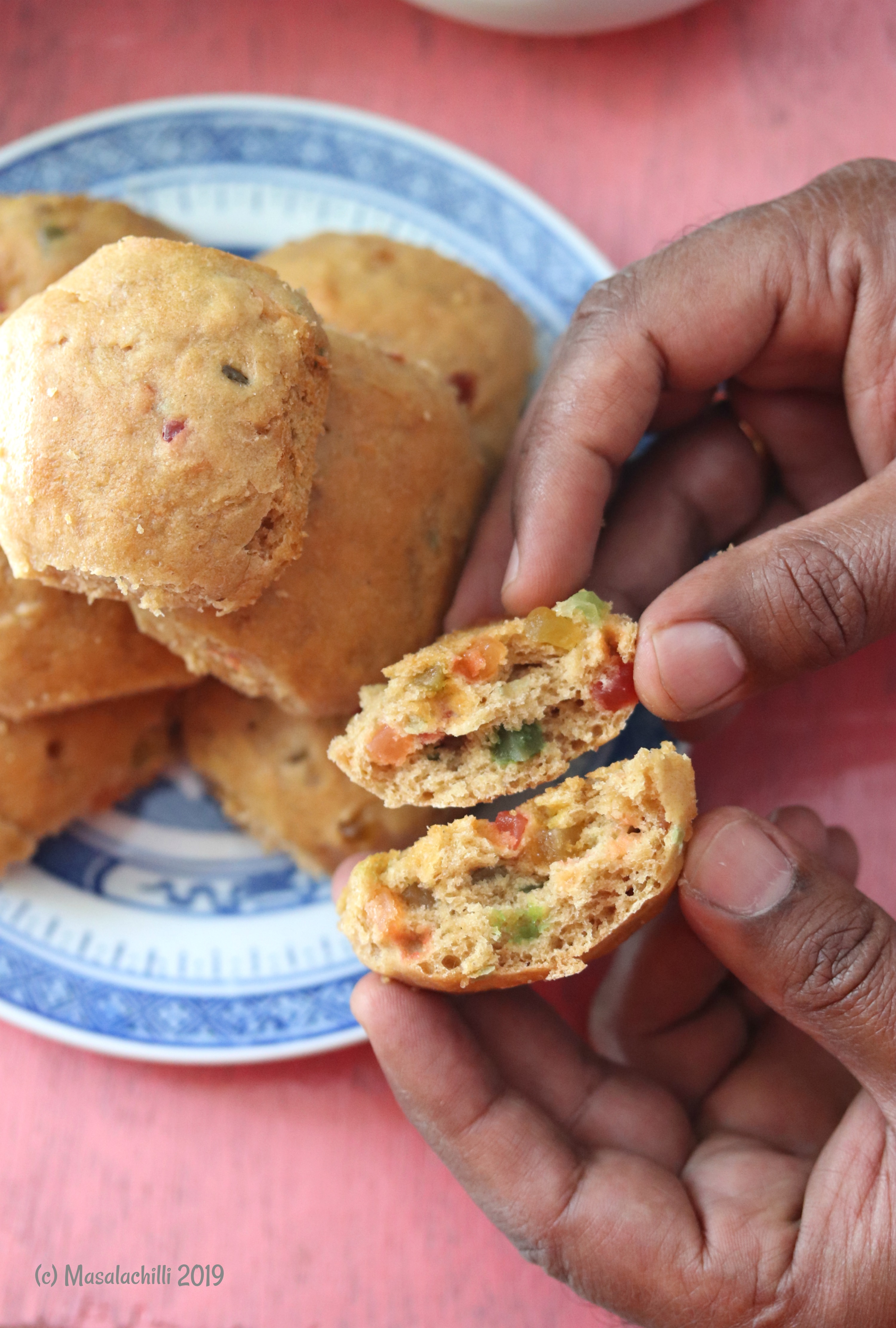 Tutti frutti buns whole wheat, butterless and no refined sugar