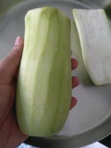 Peel the skin of the bottle gourd or lauki
