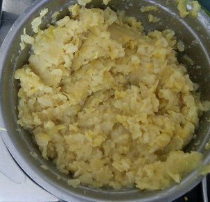 Cooked and Mashed lentils