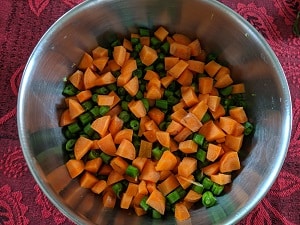 Finely chopped french beans and carrot