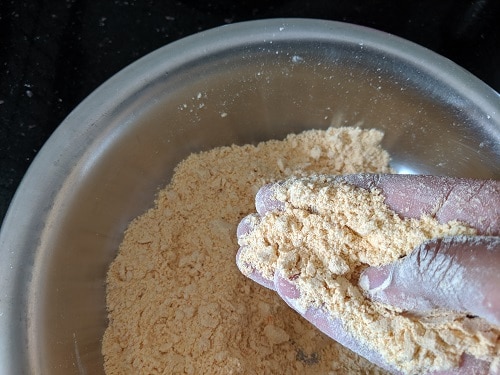 Crumb coating the flours for crispy bhakarwadi