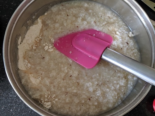 Wet and Dry ingredients of the cake