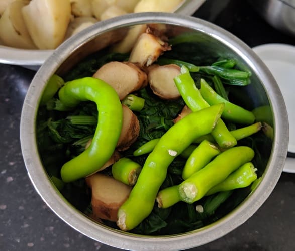 Spinach with green chillies and ginger