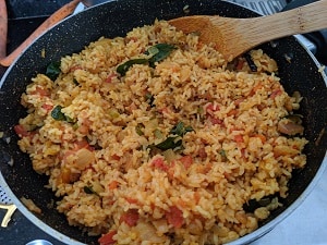 south indian tomato rice is ready to eat