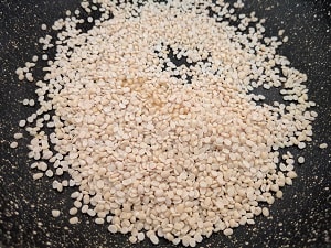 Urad Dal for Ellu Podi