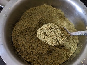 Freshly ground Murungai Keerai chutney podi