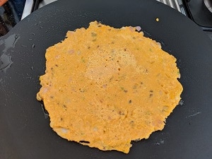 Oats Chilla is ready to eat
