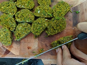 Cool and cut the vadis into slices 