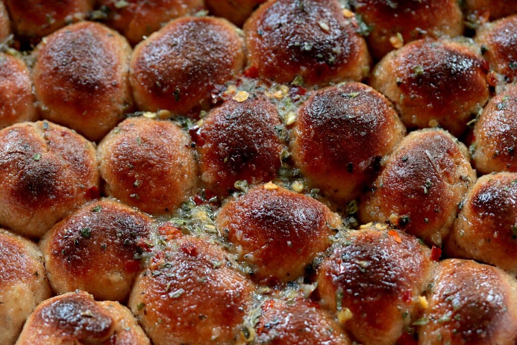 soft buttery pull apart garlic bread