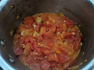 Cooking the tomatoes