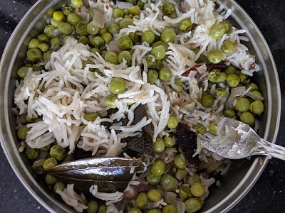 Pressure Cooked Green Peas Pulao is ready to serve