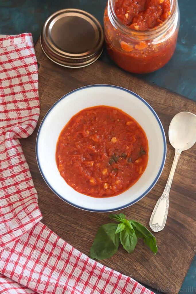Homemade Easy Pizza Sauce Recipe