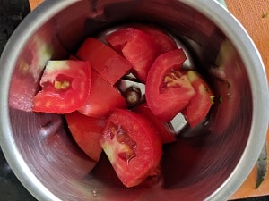 roughly chopped tomatoes