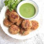 Quinoa Sweet Potato Patties served with chutney