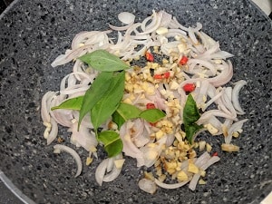 Onions, Garlic, Galangal and chillies