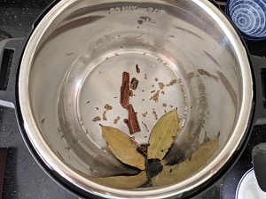 whole spices, cumin seeds heated with ghee in instant pot